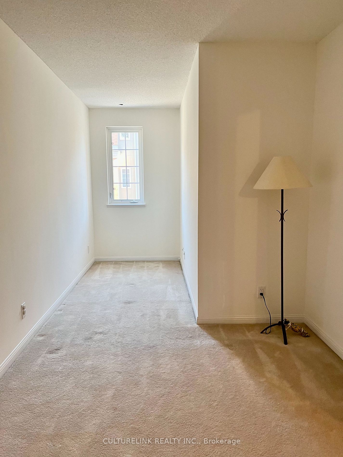 28 Sommerset Way, #1502