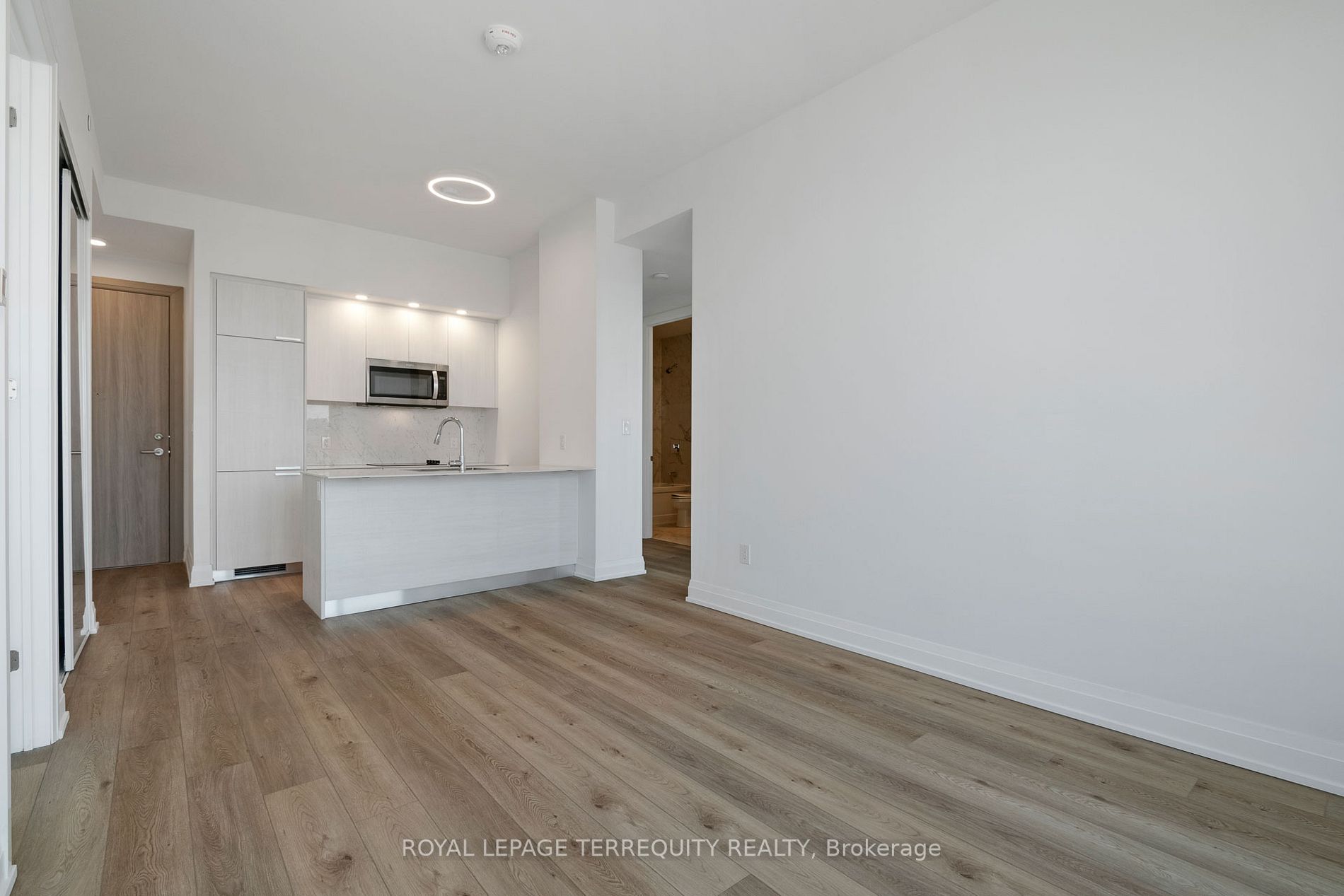 75 Canterbury Place, #PH107