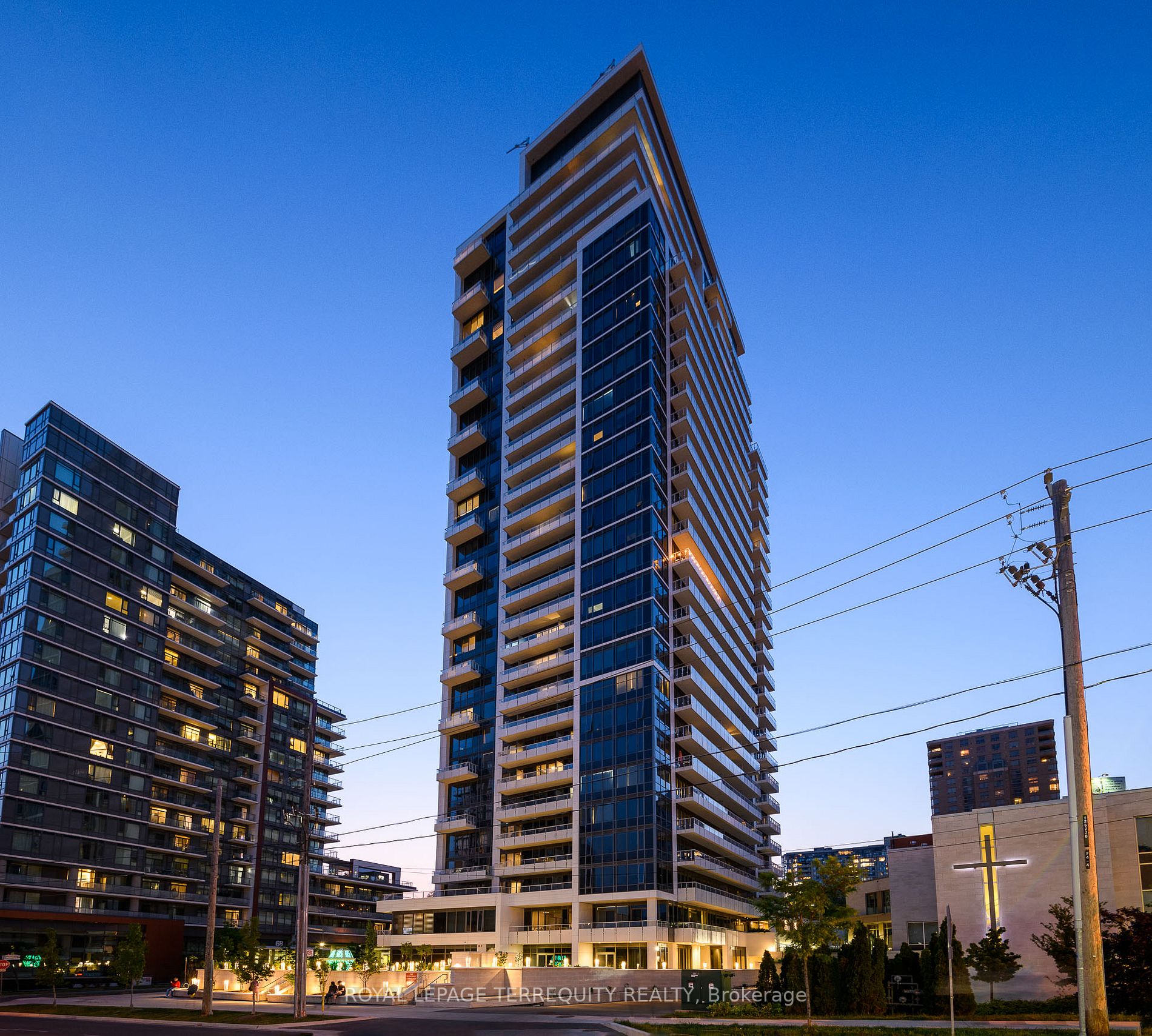 75 Canterbury Place, #PH107
