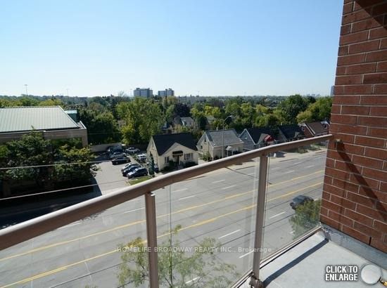 2 Clairtrell Rd, #606