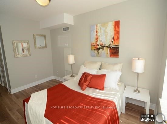 2 Clairtrell Rd, #606