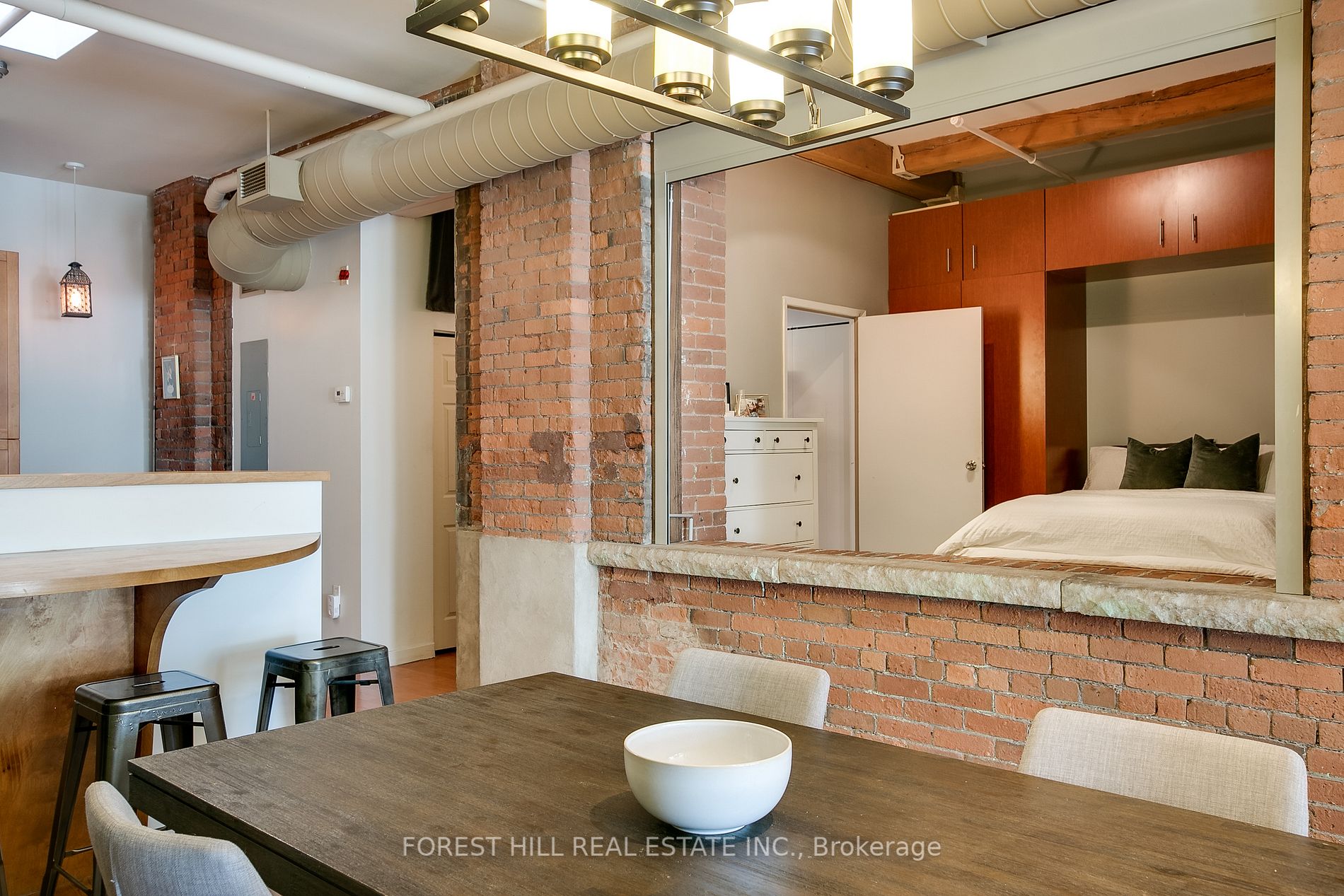 90 Sherbourne St, #107