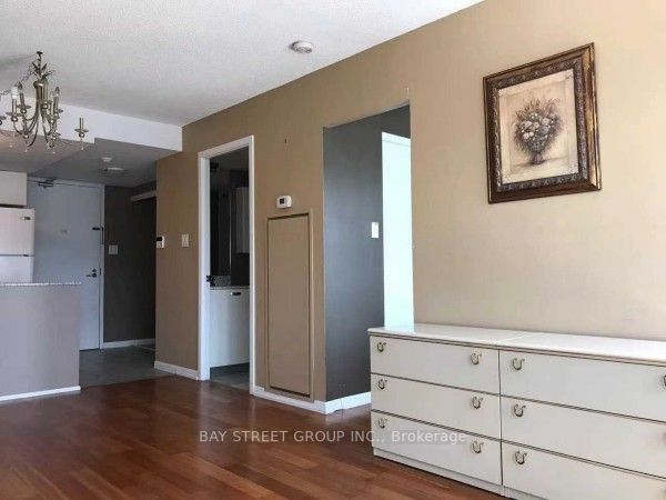 38 Grenville St, #1406