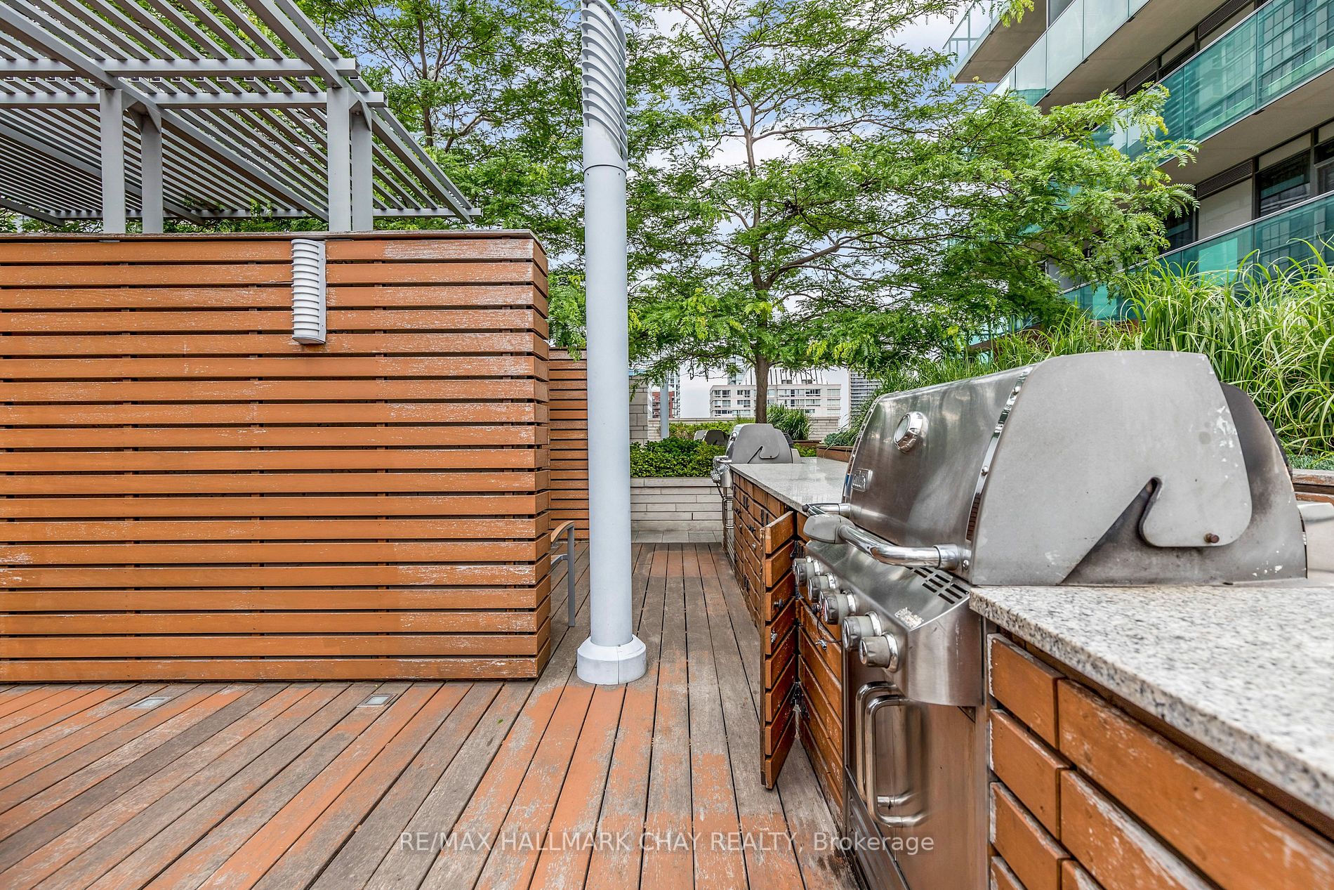 25 Broadway Ave, #1603