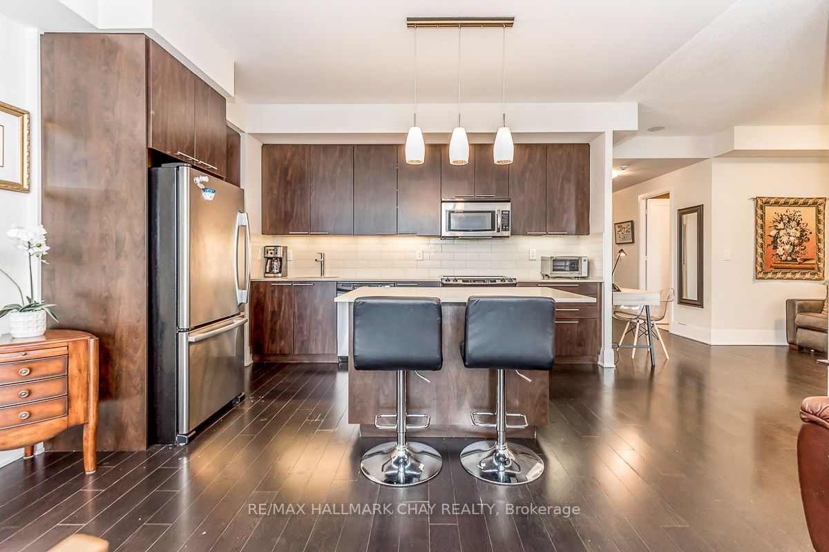 25 Broadway Ave, #1603