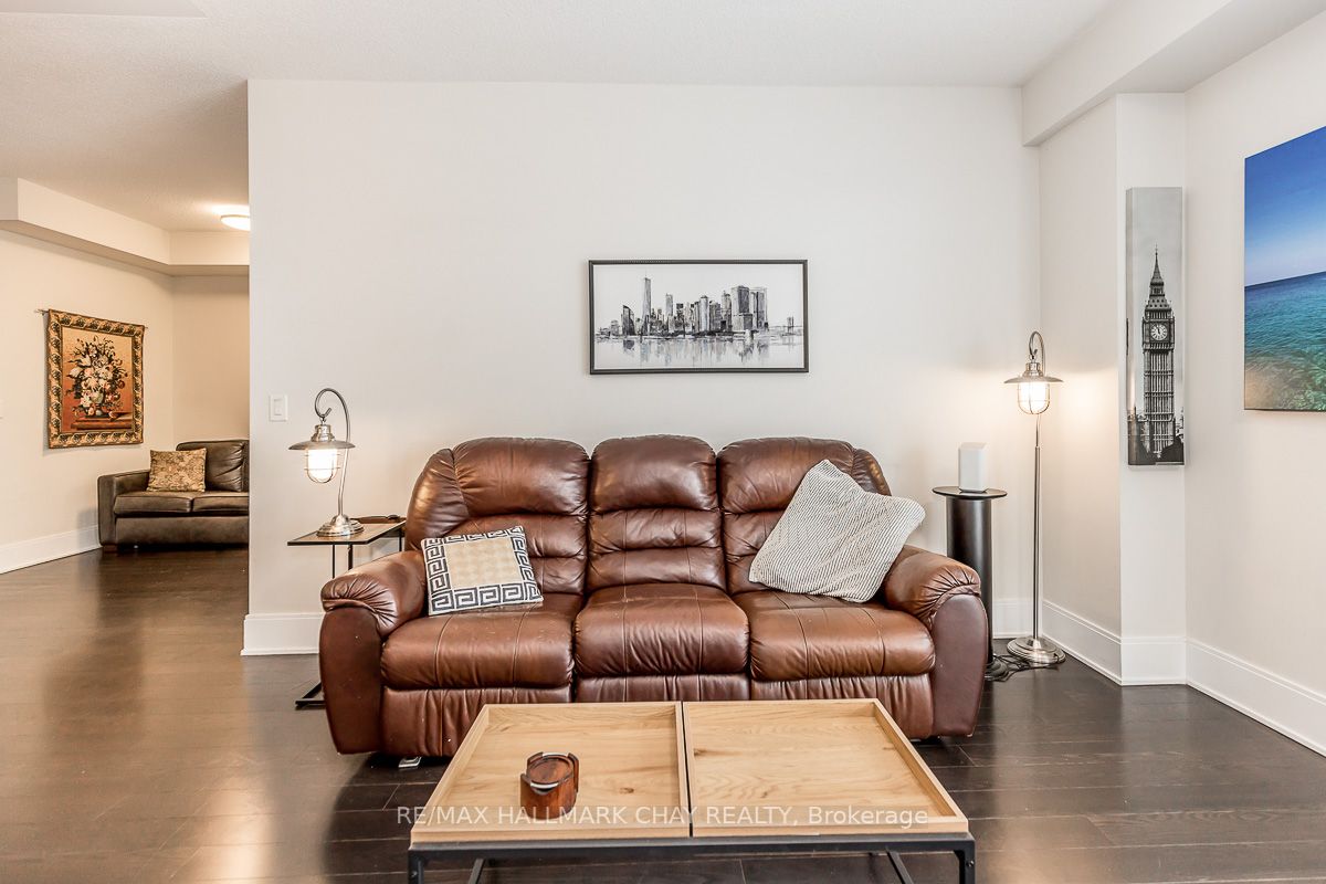 25 Broadway Ave, #1603