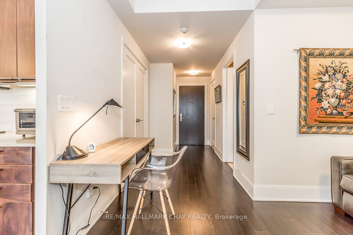 25 Broadway Ave, #1603
