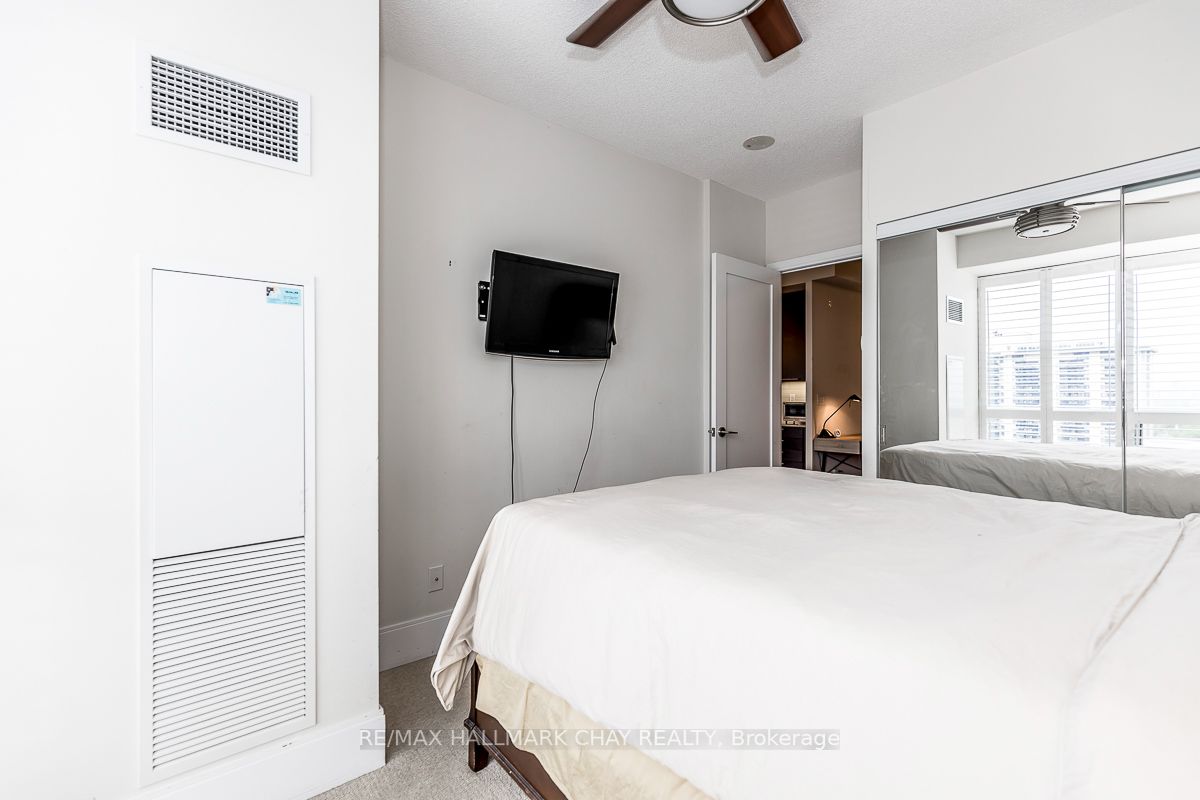 25 Broadway Ave, #1603