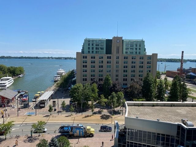 8 York St, #908