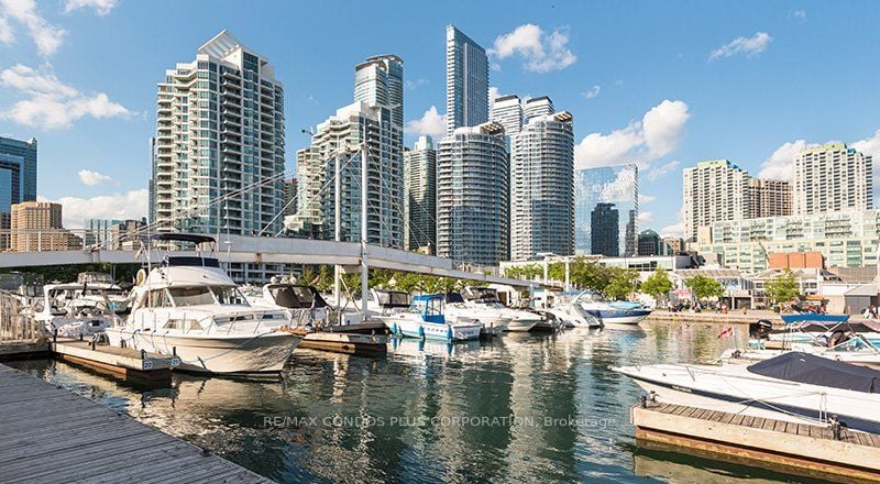 8 York St, #908