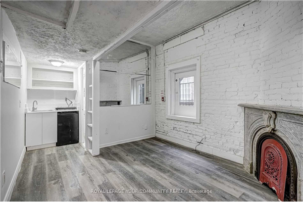 177 Carlton St, Toronto