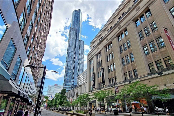 386 Yonge St, Toronto