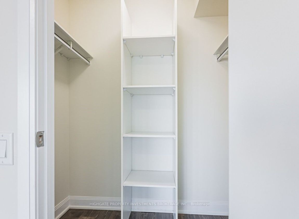 2191 Yonge St, #2111