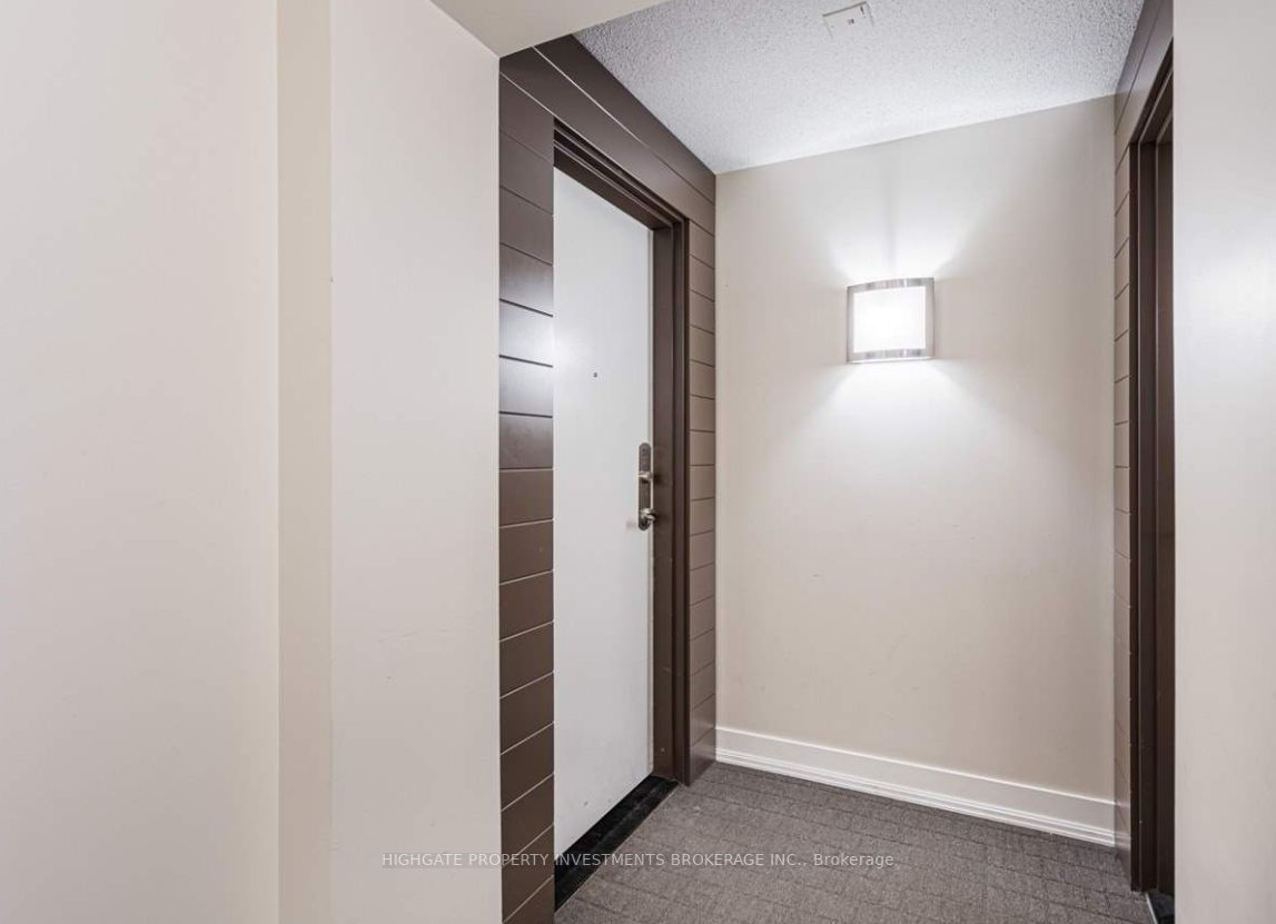 2191 Yonge St, #2111