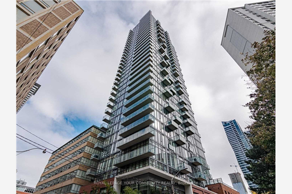 75 St Nicholas St, Toronto