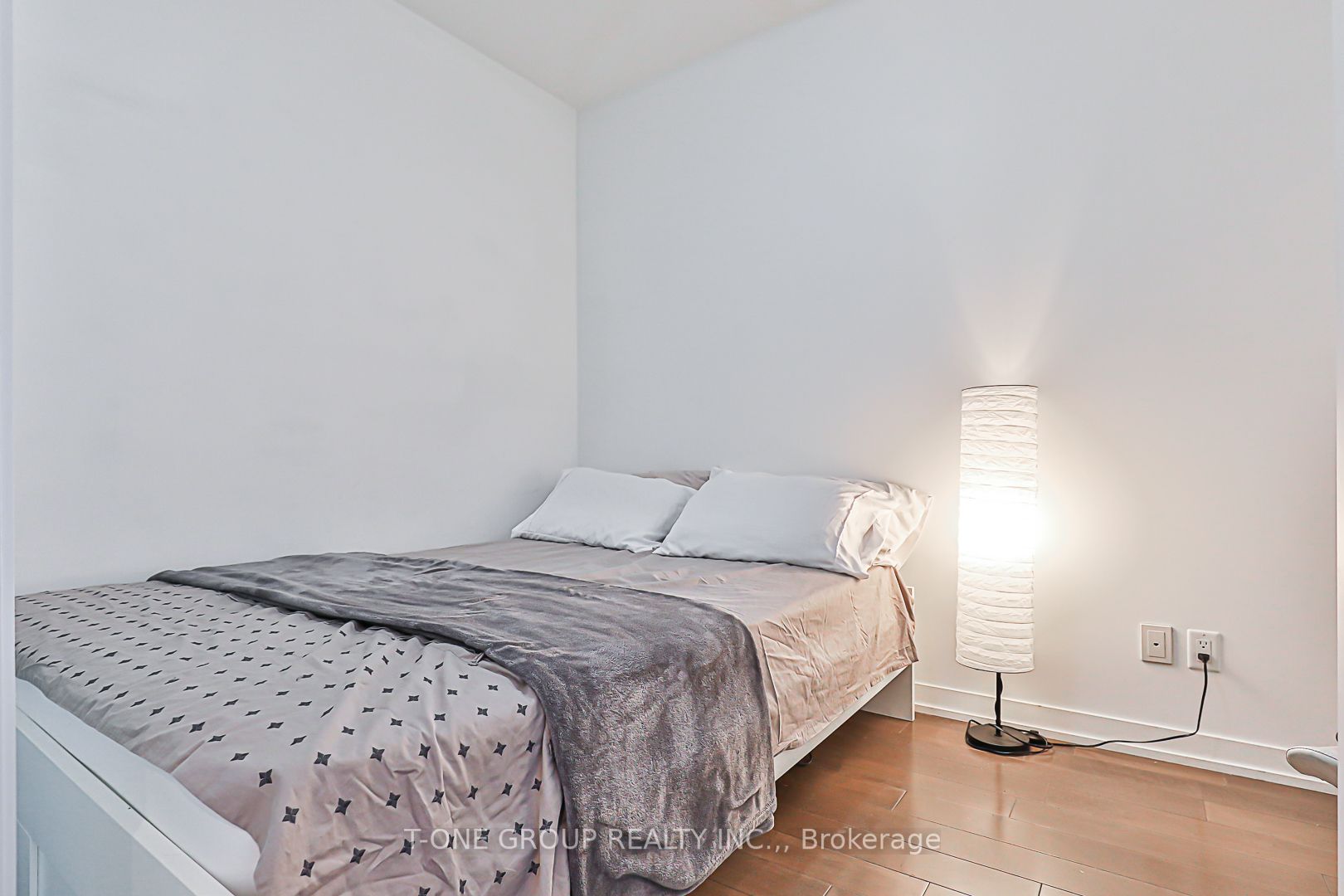 170 Fort York Blvd, #2405