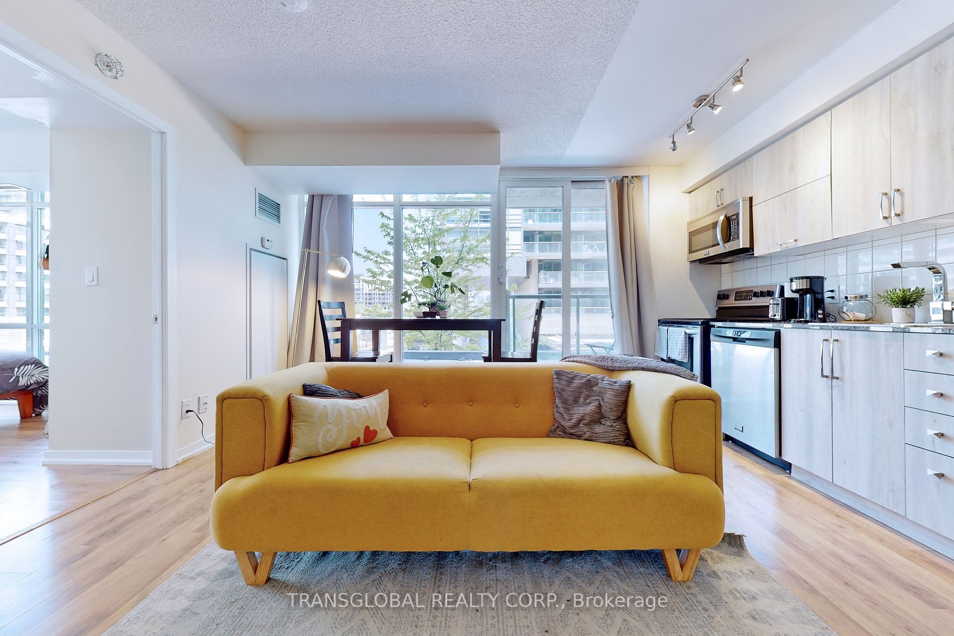 20 Joe Shuster Way, #202