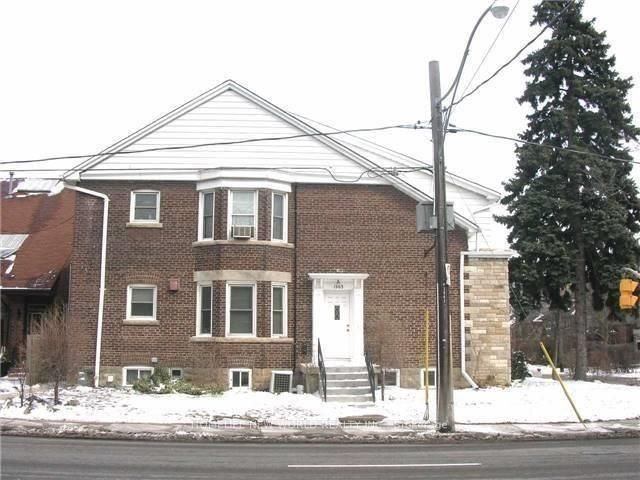 1563 Bathurst St