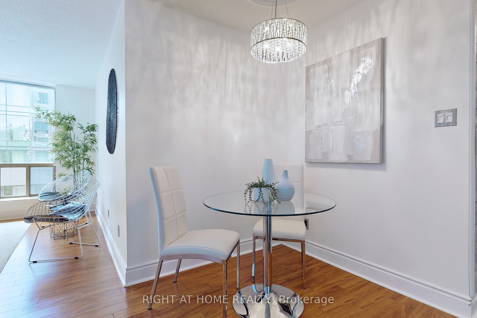40 Scollard St, #507