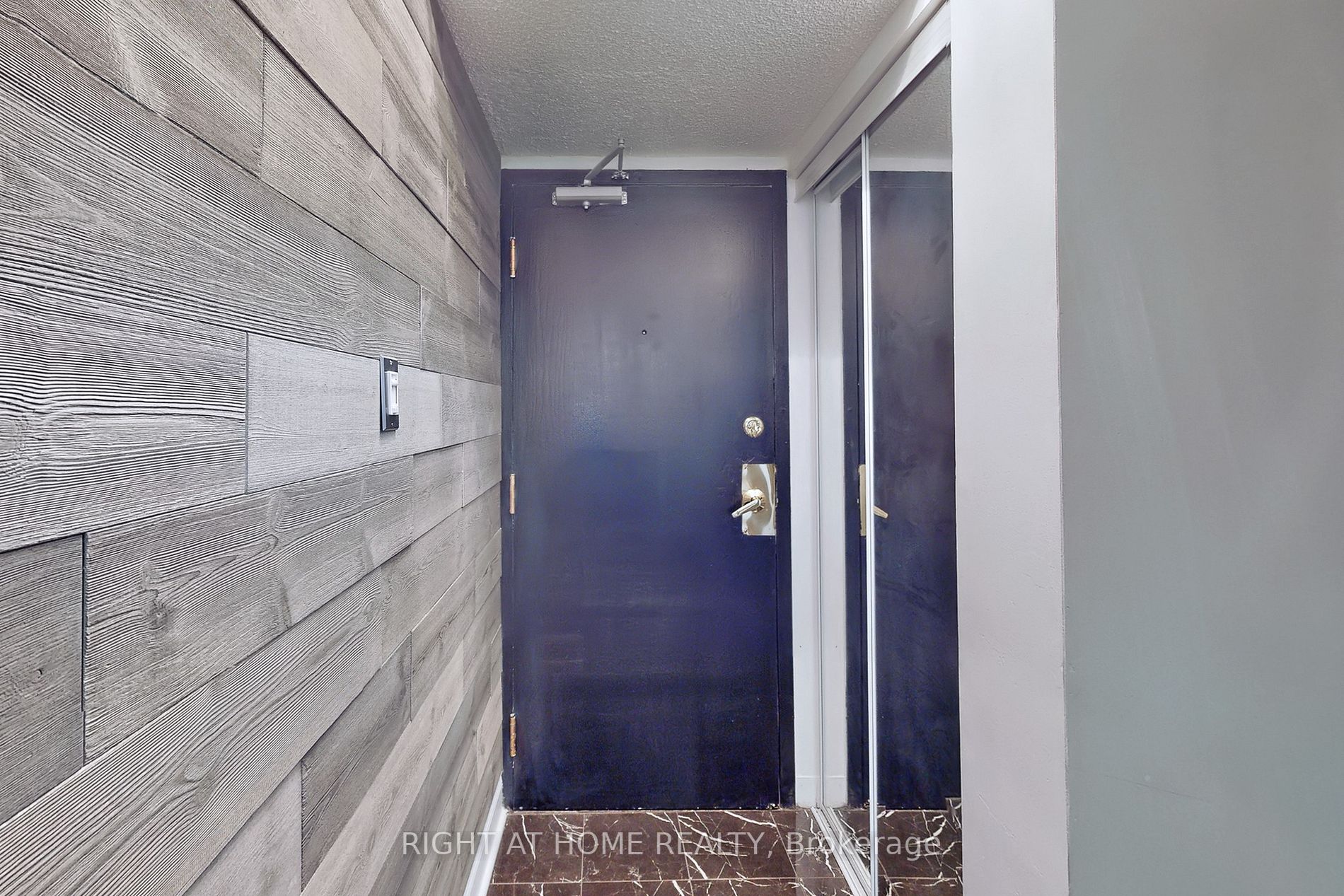 40 Scollard St, #507