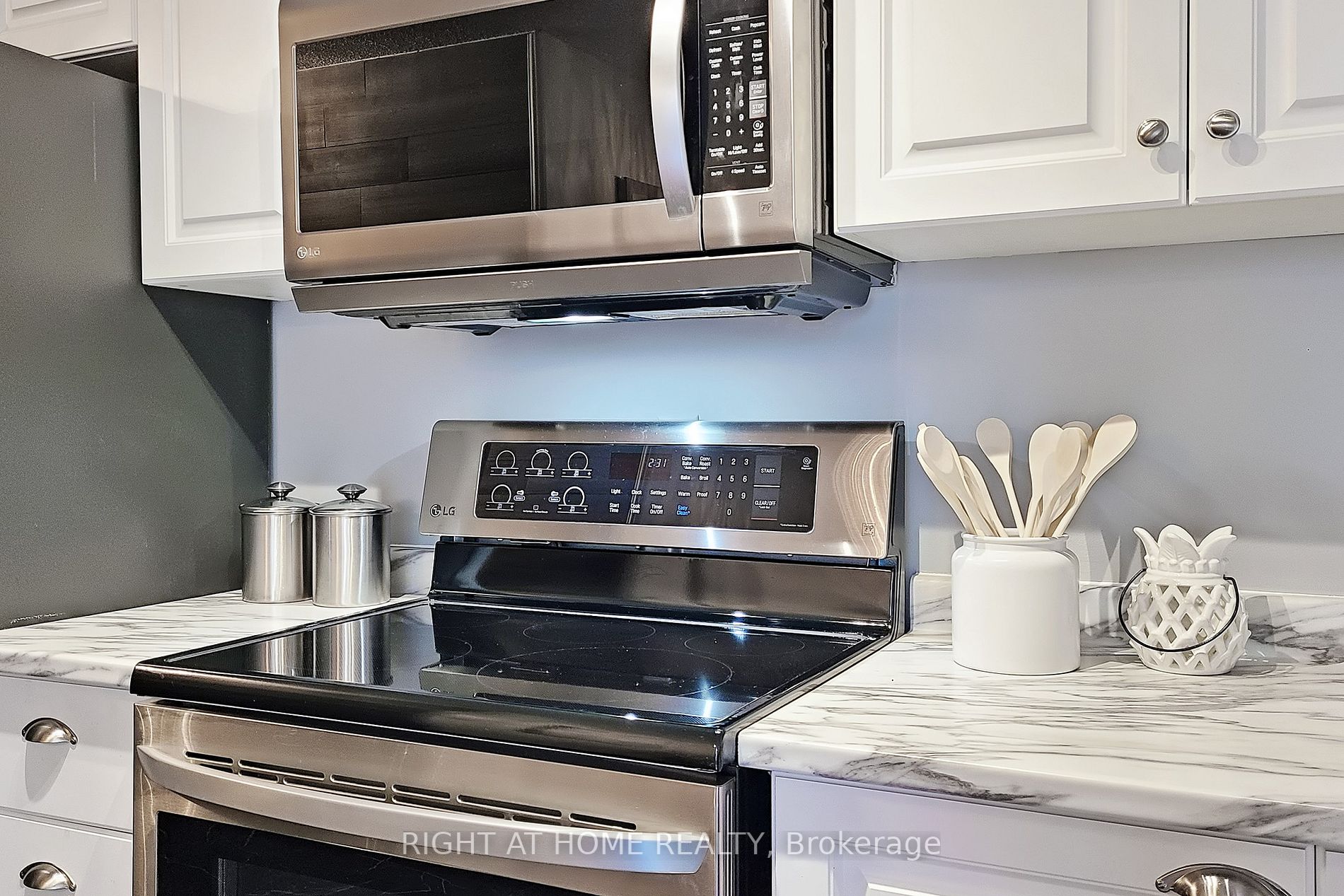 40 Scollard St, #507