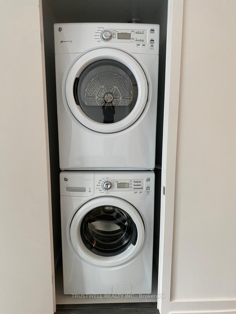 38 Iannuzzi St, #324