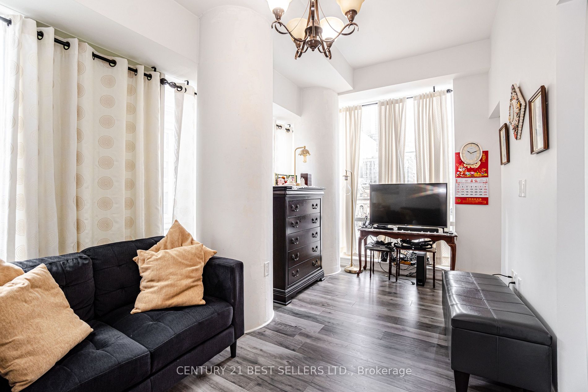 8 The Esplanade St, #506