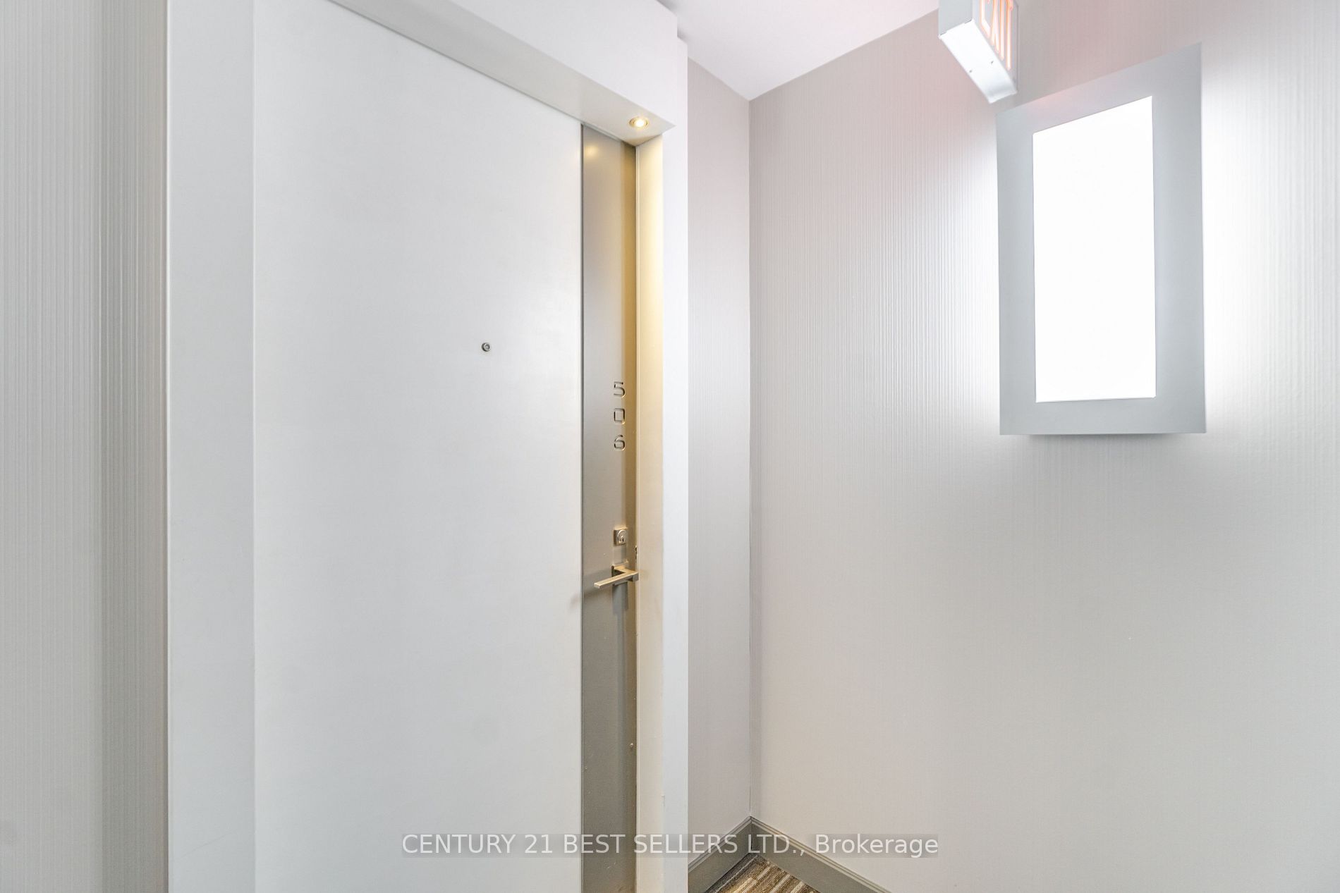 8 The Esplanade St, #506
