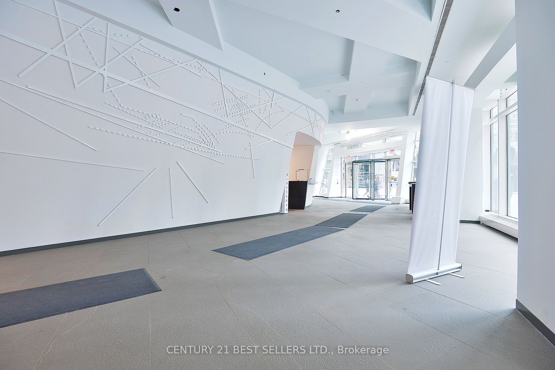 8 The Esplanade St, #506