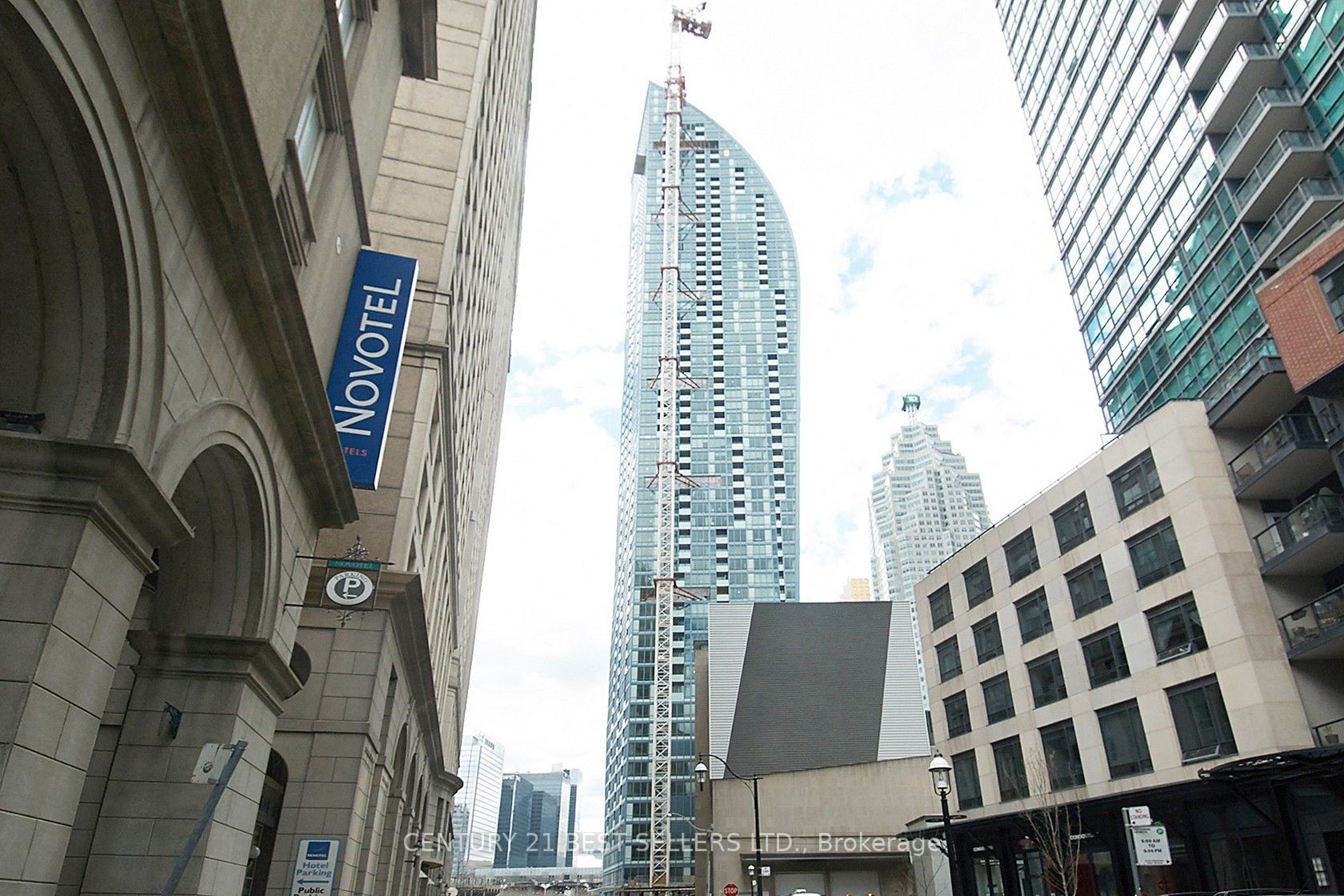 8 The Esplanade St, #506