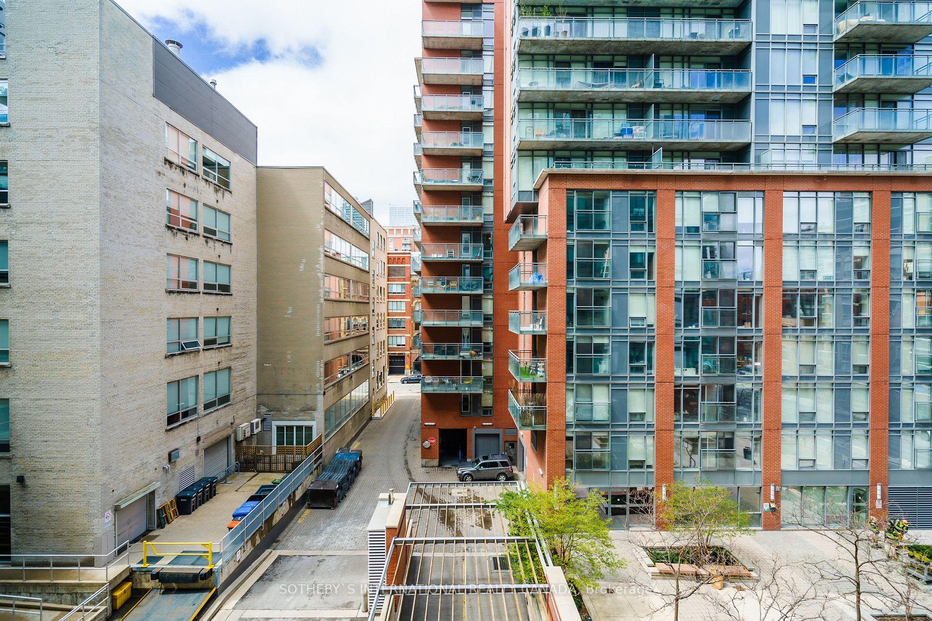 #538 - 333 Adelaide St E, Toronto