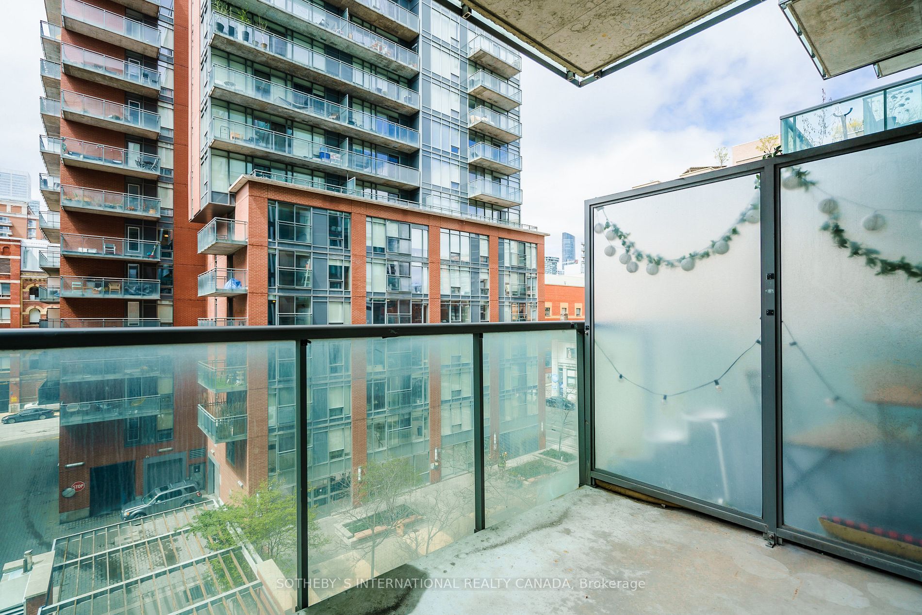 #538 - 333 Adelaide St E, Toronto