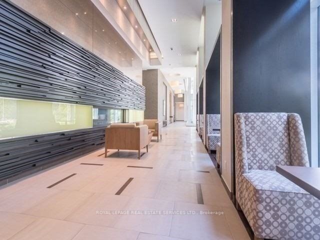 90 Stadium Rd, #330