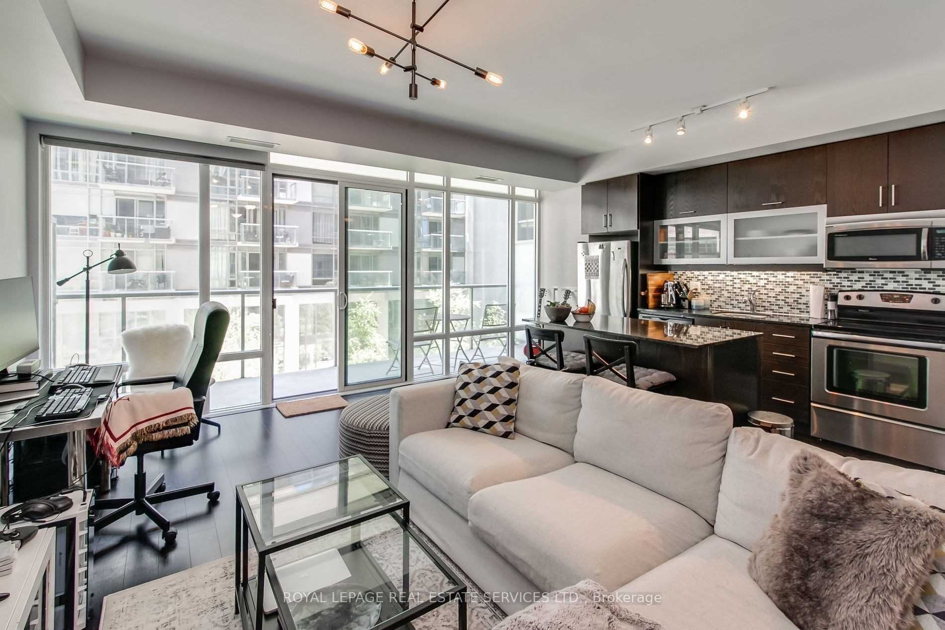 90 Stadium Rd, #330
