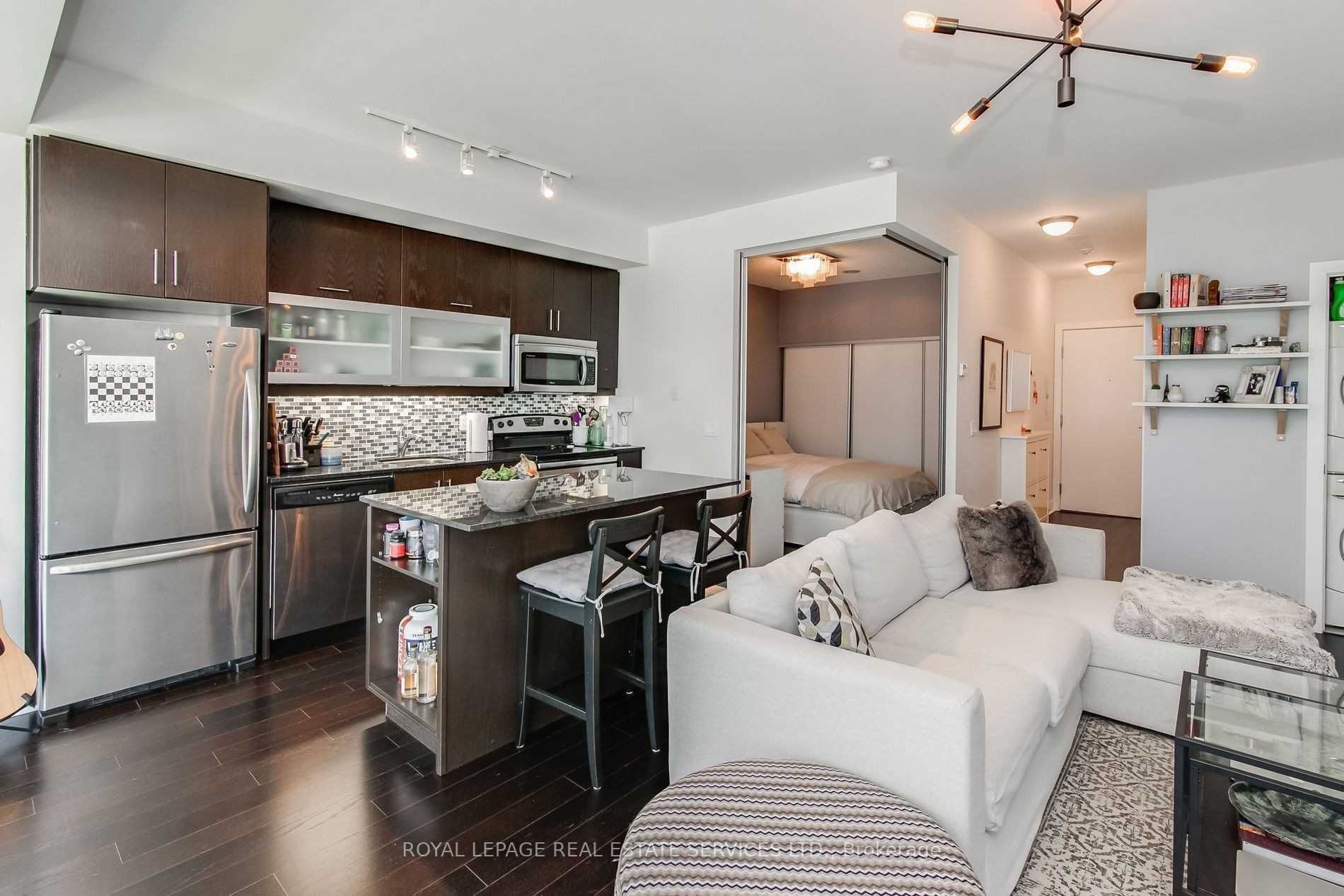 90 Stadium Rd, #330