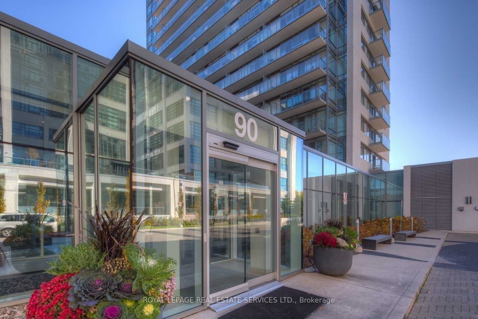 90 Stadium Rd, #330