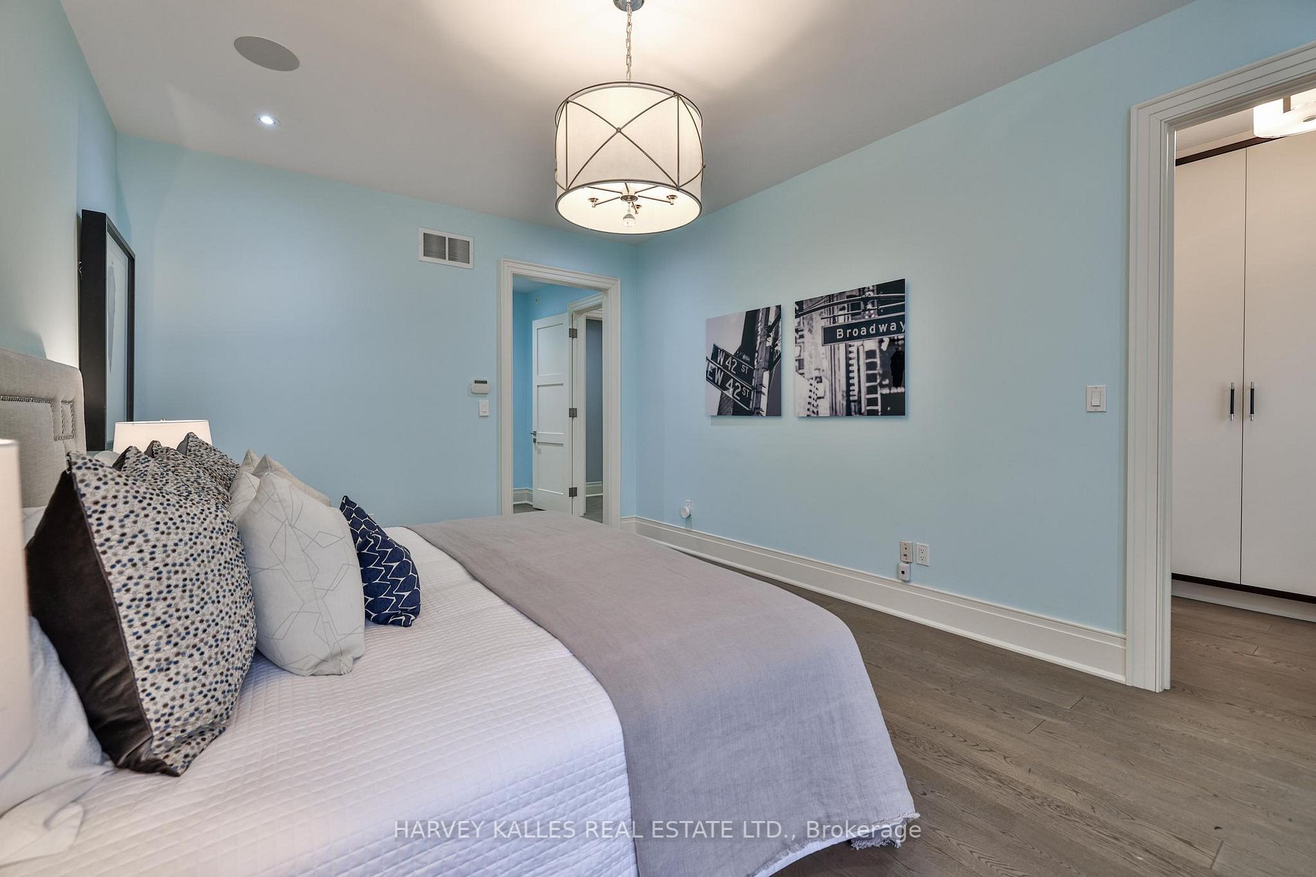 9 Dunvegan Rd