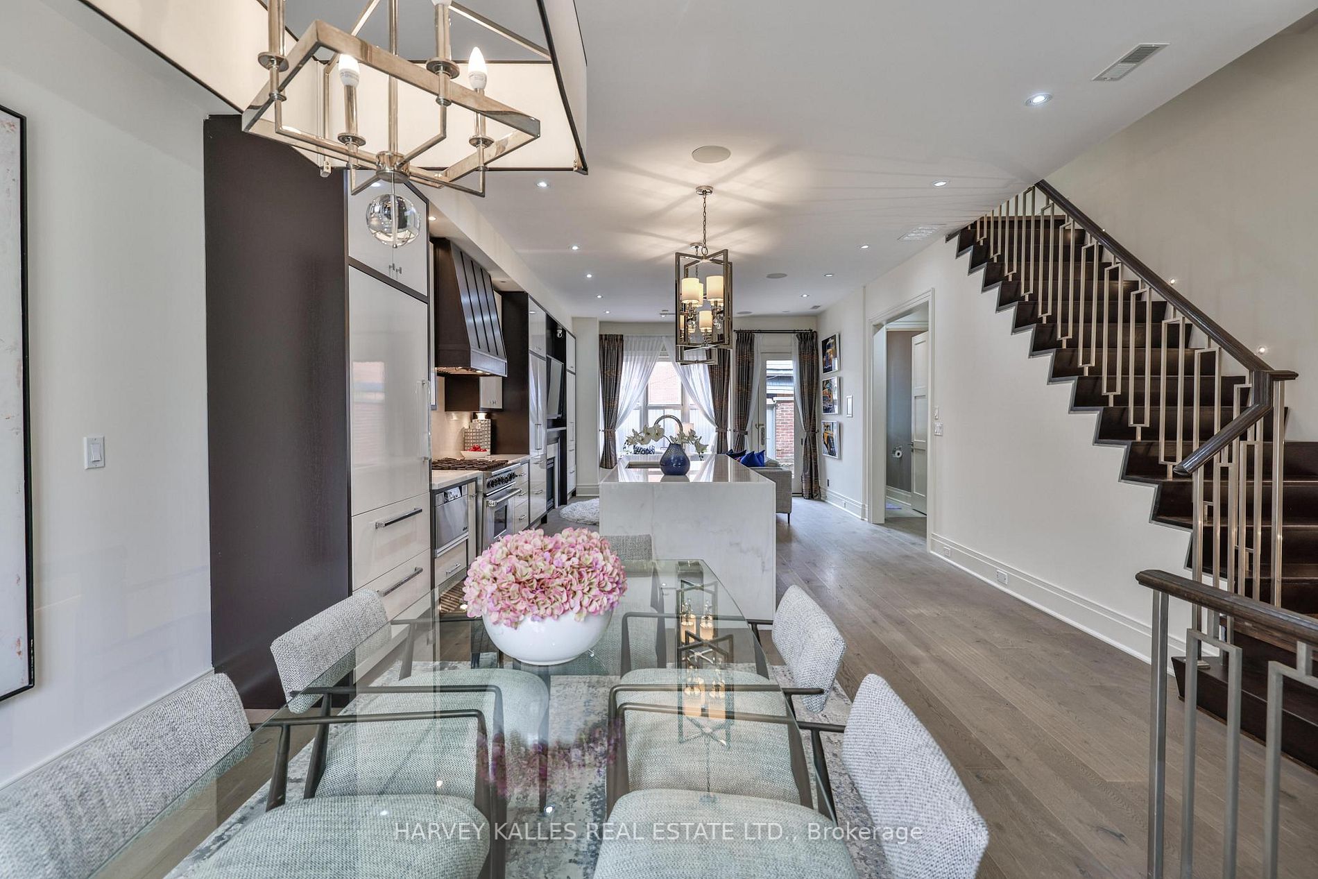 9 Dunvegan Rd