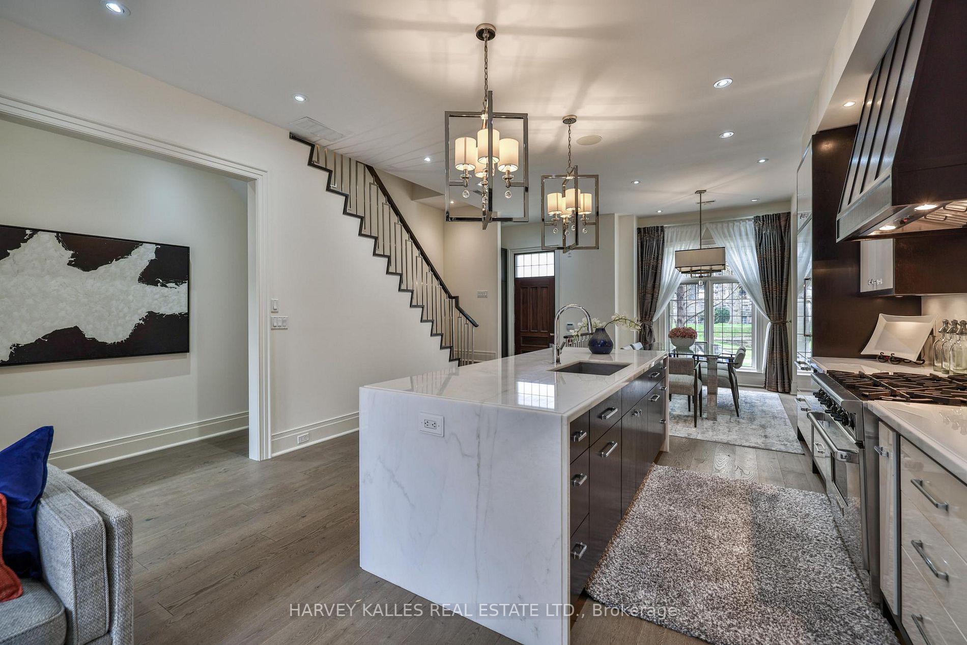 9 Dunvegan Rd