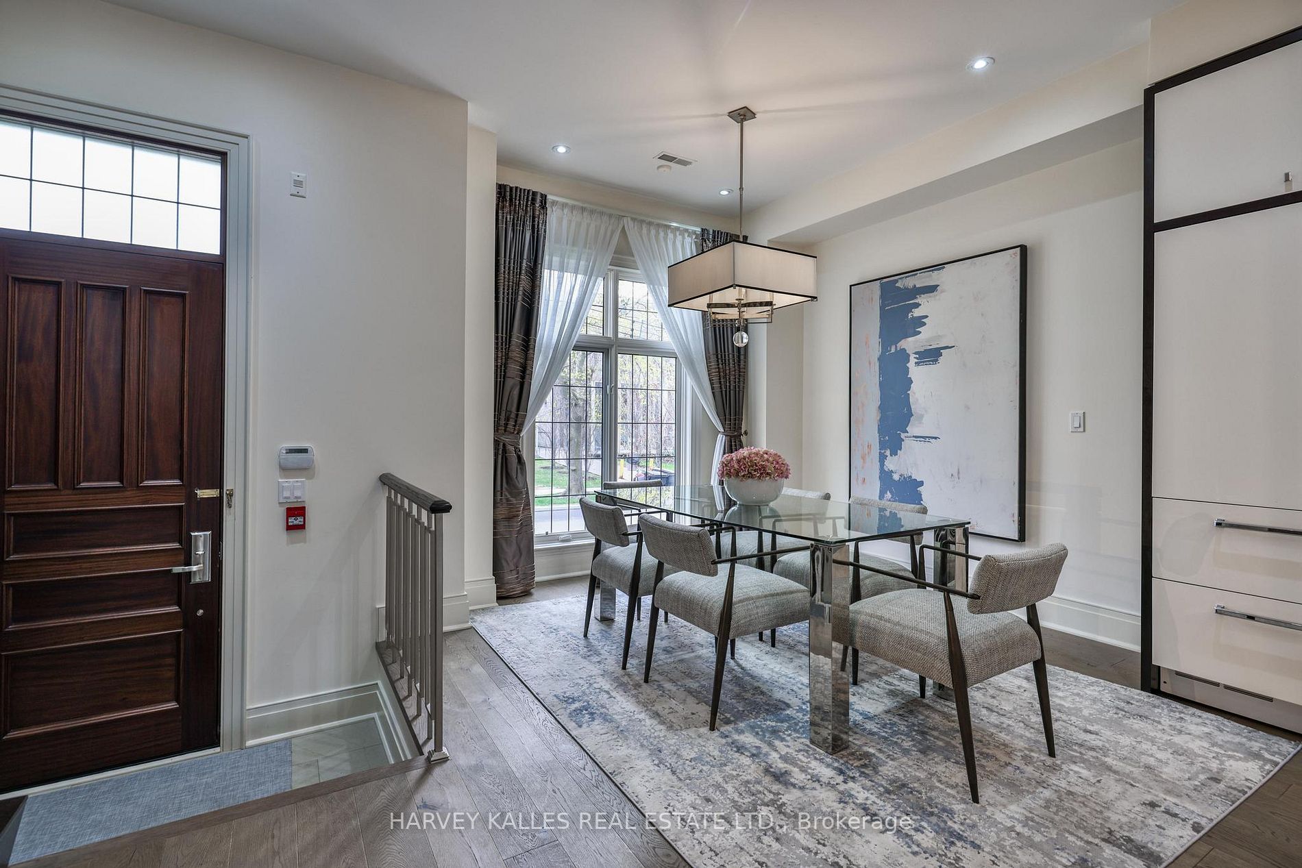 9 Dunvegan Rd