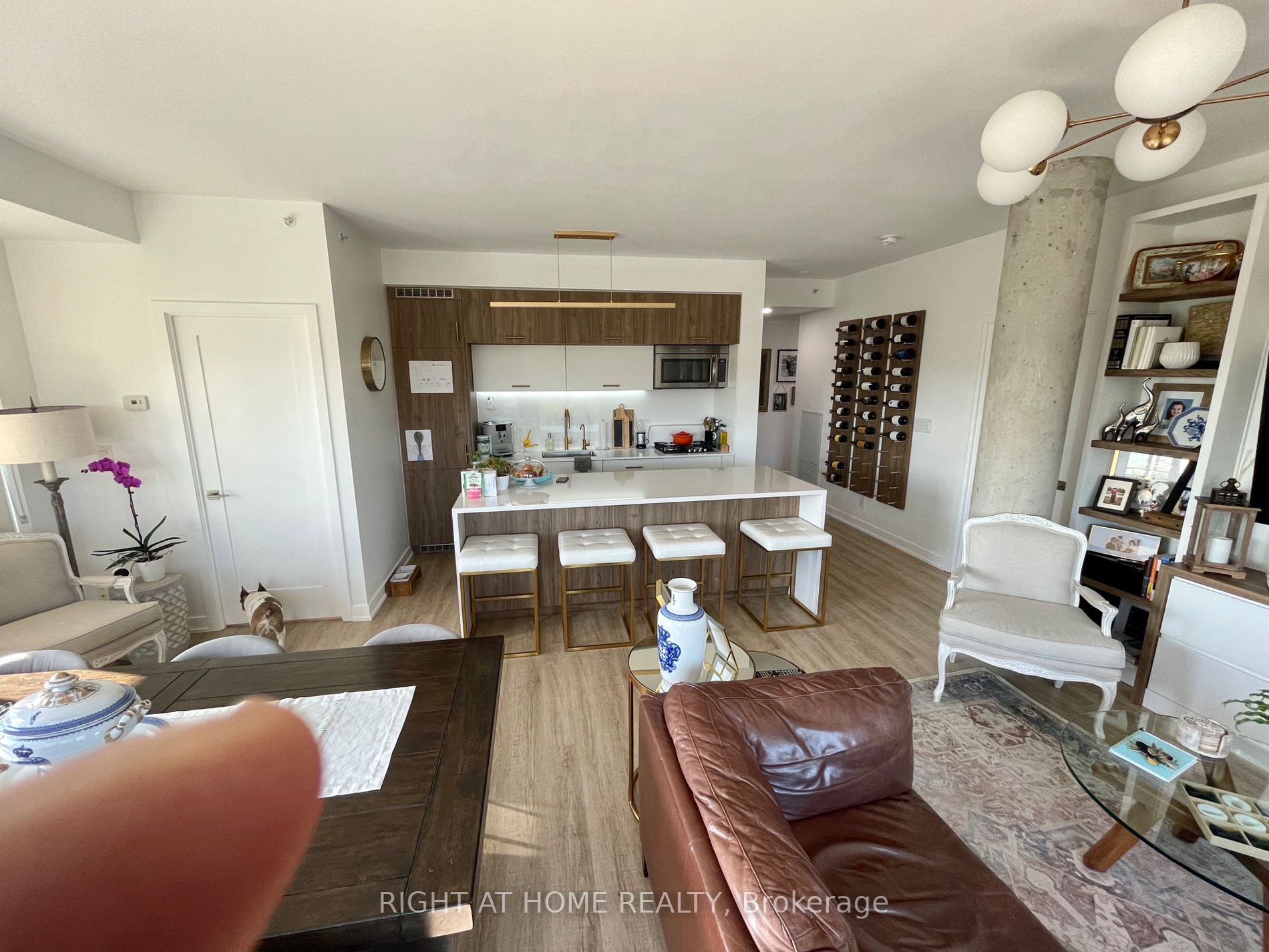 205 Manning Ave, #310