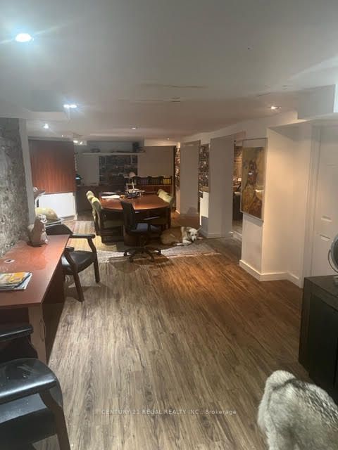 224 Dovercourt Rd