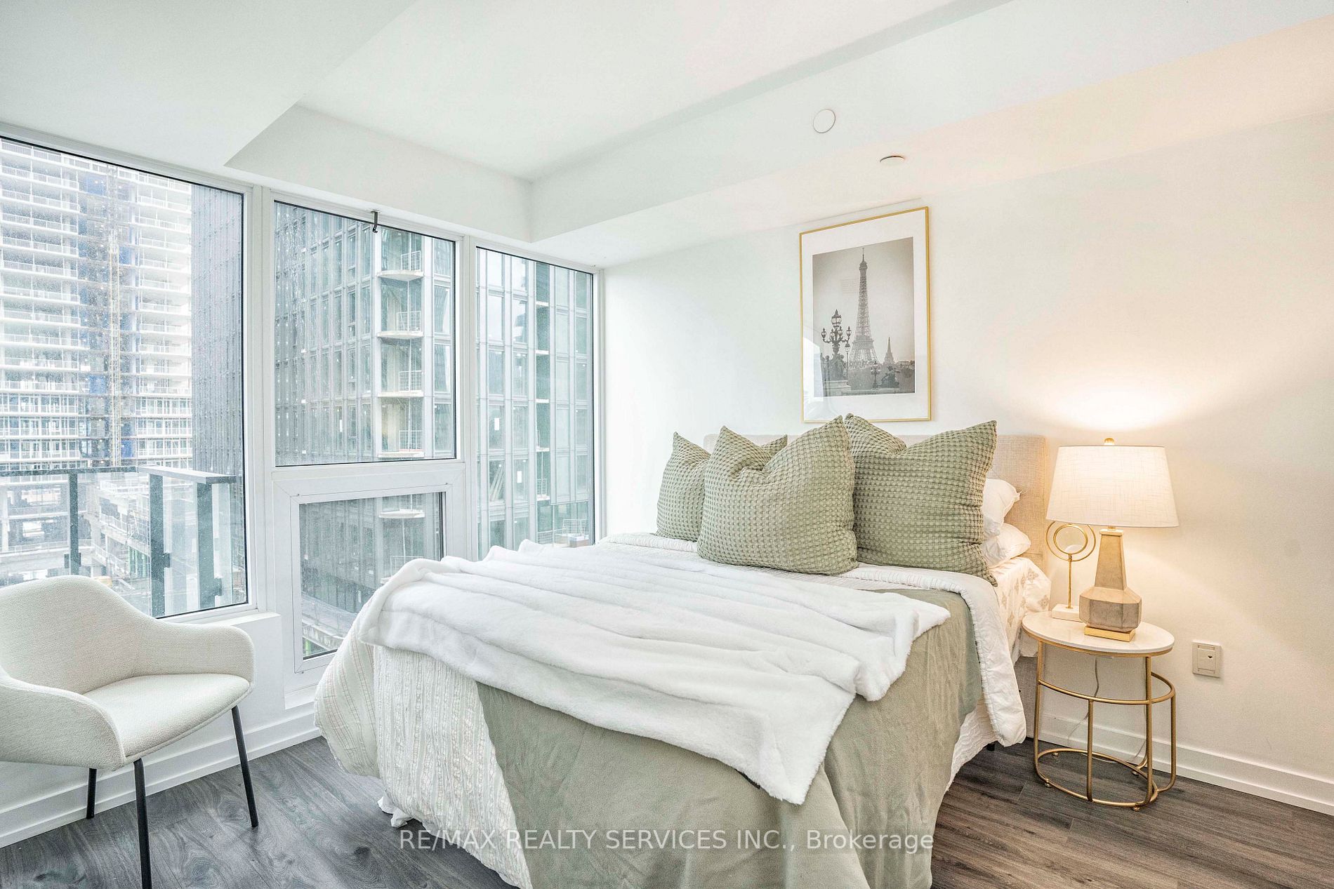 77 Shuter St, #1203