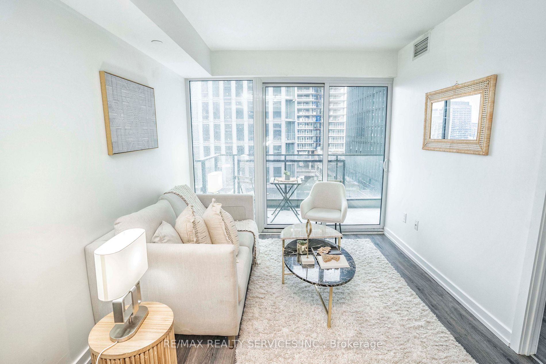77 Shuter St, #1203