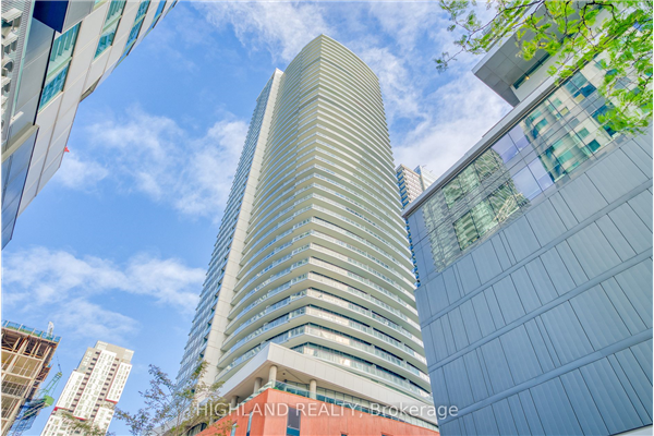 21 Widmer St