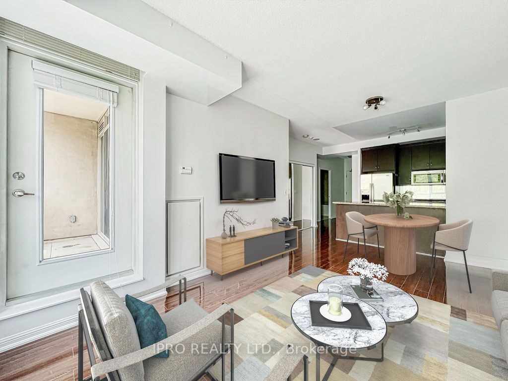 21 Grand Magazine St, #217