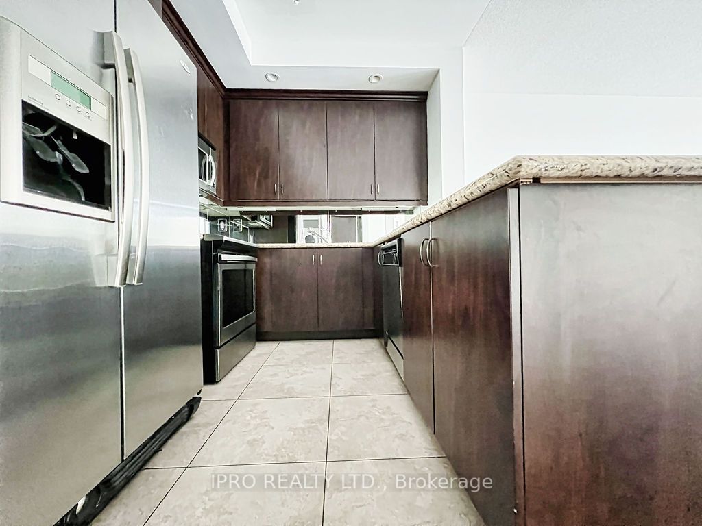 21 Grand Magazine St, #217