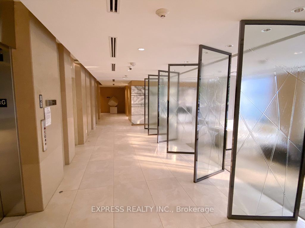 120 Harrison Garden Blvd, #1309
