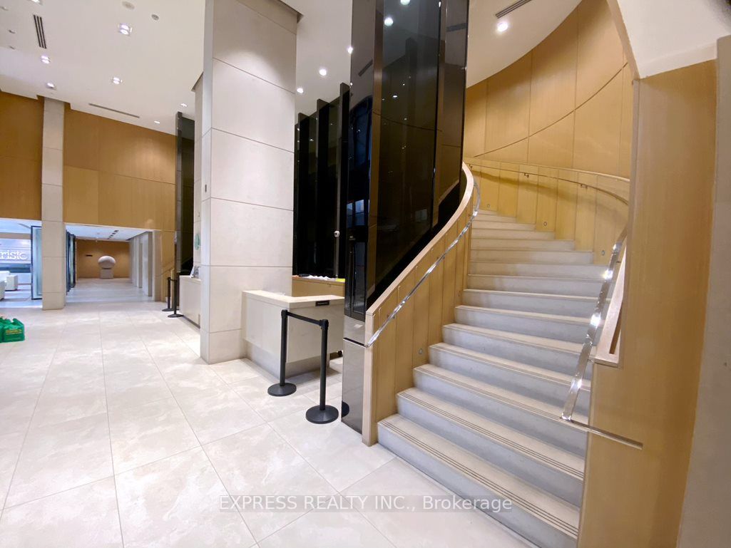 120 Harrison Garden Blvd, #1309