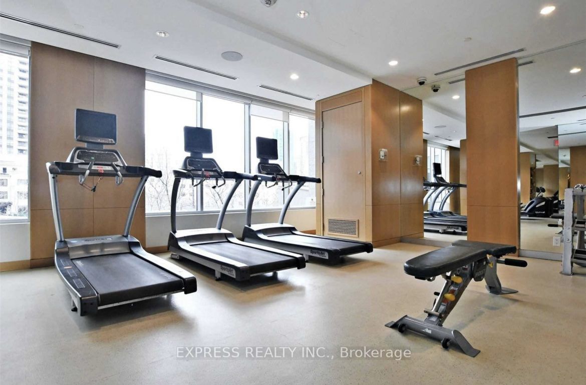 120 Harrison Garden Blvd, #1309